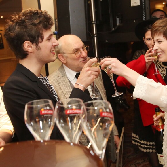 Vincent Lacoste, Lou de Laâge - 35ème édition des Prix Romy Schneider & Patrick Dewaere dans les salons de l'hôtel Scribe à Paris le 2 mai 2016. © Denis Guignebourg/Bestimage