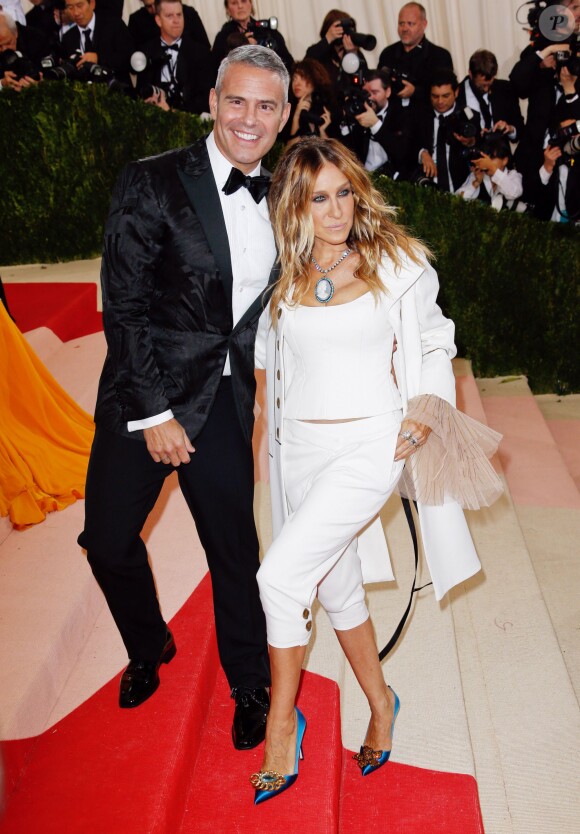 Andy Cohen et Sarah Jessica Parker - Met Gala 2016, vernissage de l'exposition "Manus x Machina" au Metropolitan Museum of Art. New York, le 2 mai 2016.