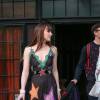 Florence Welch (Florence and the Machine), le créateur Alessandro Michele (Gucci) et Dakota Johnson quittent le Bowery Hotel pour se rendre au Metropolitan Museum of Art à New York, le 2 mai 2016.