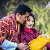 Le roi Jigme Khesar et la reine Jetsun du Bhoutan avec leur fils lors de photos officielles publiées le 20 février
