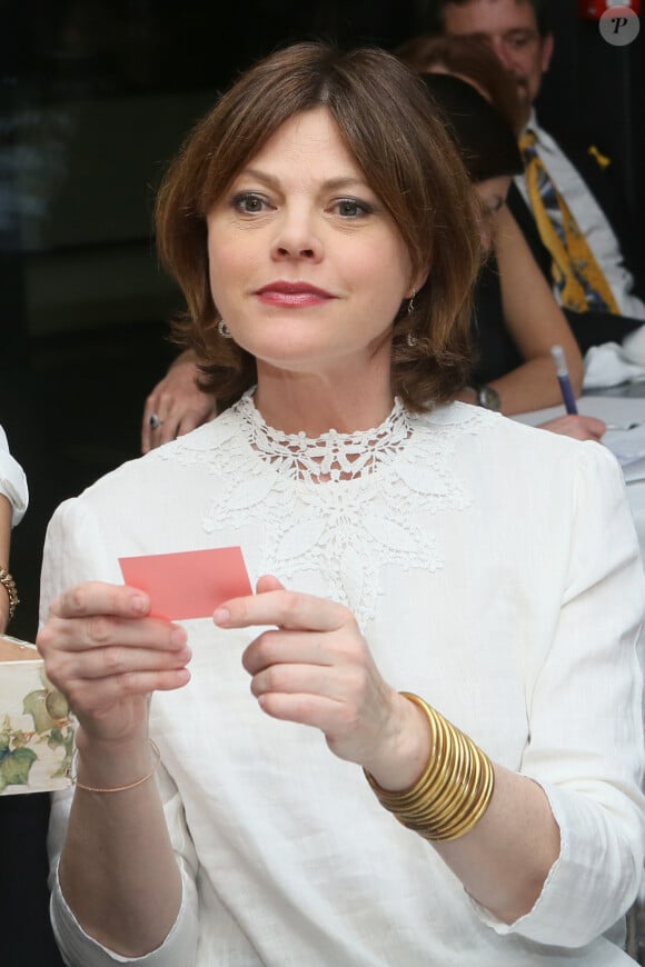 Exclusif - Alexandra Kazan au Gala de charité au profit de l'association "Endofrance" qui lutte contre l'endométriose au Pavillon Royal à Paris le 07 avril 2016. © CVS/Bestimage