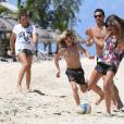 Exclusif - Véronika Loubry en vacances avec son mari Patrick Blondeau et leurs 2 enfants Thylane (14 ans) et Ayrton (8 ans) à l'hotel Saint-Régis à l'Ile Maurice le 27 février 2015.
