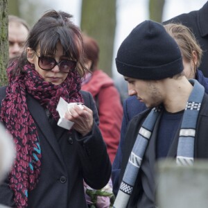 Sophie Marceau et son fils Vincent Zulawski - Sophie Marceau assiste aux obsèques d'Andrzej Zulawski à Gora Kalwaria, près de Varsovie en Pologne le 22 février 2016. F