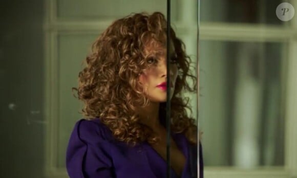 Jennifer Lopez dans le clip du titre Ain't Your Mama