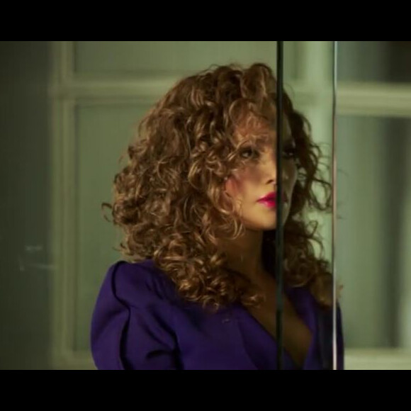 Jennifer Lopez dans le clip du titre Ain't Your Mama