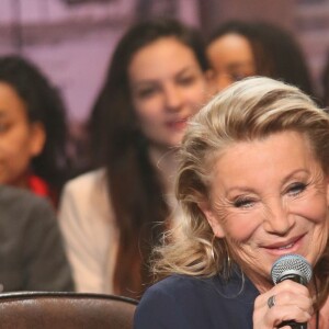 Exclusif - Sheila, lors de l'enregistrement de l'émission Du côté de chez Dave à Paris, le 16 février 2016 (diffusion le 8 mai 2016 à 16h10 sur France 3).