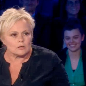 Muriel Robin, dans On n'est pas couché le samedi 7 mai 2016.