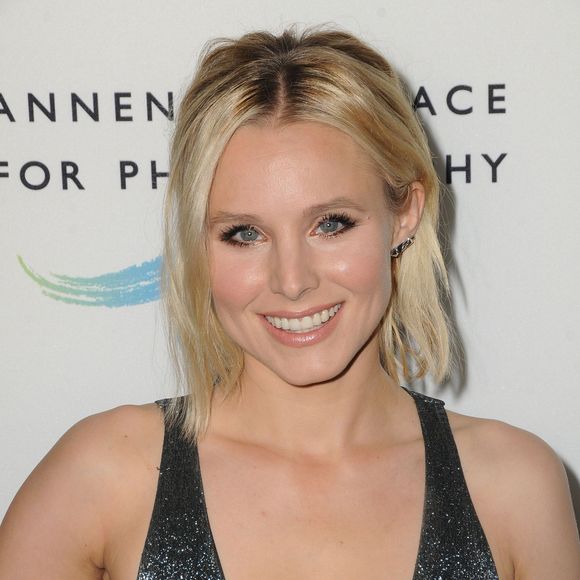 Kristen Bell à l'exposition "Refugee" au centre d'exposition Annenberg Space for Photography à Los Angeles le 21 avril 2016. © Birdie Thompson/AdMedia via ZUMA Wire / Bestimage