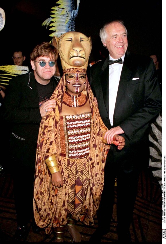 Elton John et Sir Tim Rice à la soirée pour la comédie musicale Le Roi Lion à Londres, le 20 octobre 1999