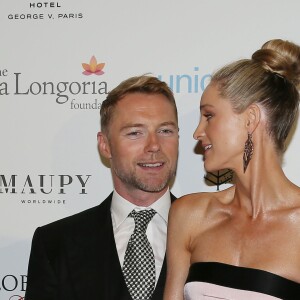 Ronan Keating et sa femme Storm - Photocall des célébrités à la 7ème Édition du Global Gift Gala au Four Seasons Hotel George V à Paris le 9 mai 2016