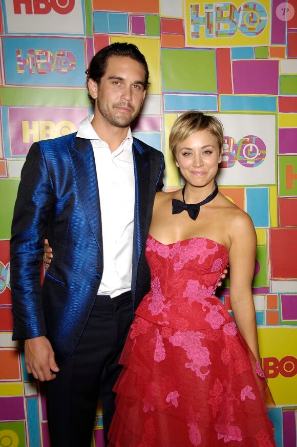 Ryan Sweeting et sa femme Kaley Cuoco lors de la "HBO Emmy After party" au Pacific Design Center à Los Angeles, le 25 août 2014.