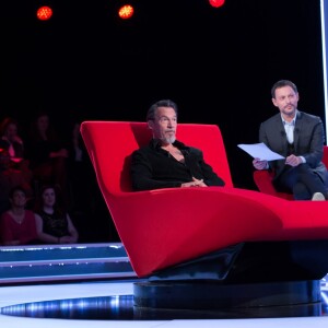Exclusif - Florent Pagny et Marc-Olivier Fogiel, sur le tournage de l'émission Le Divan de Marc-Olivier Fogiel, le 22 avril 2016 (pour une diffusion le mardi 10 mai 2016 à 23h15 sur France 3). © Cyril Moreau