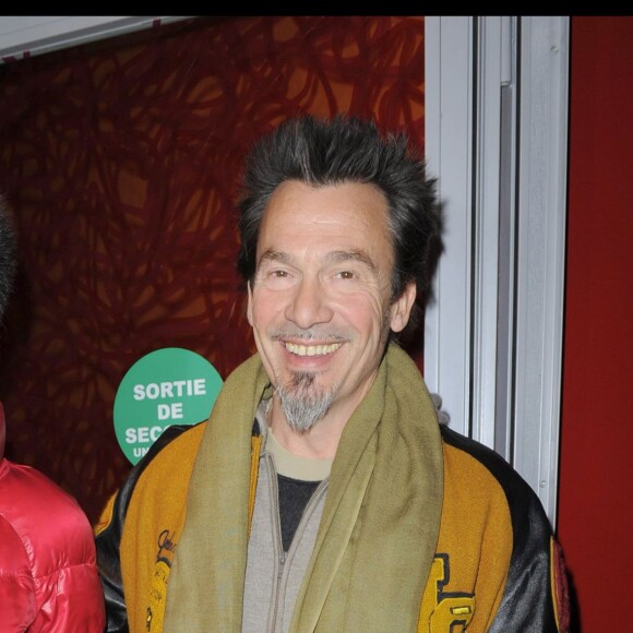Florent Pagny et sa femme Azucena - Avant-première du film "Protéger et servir" à Paris en 2010.
