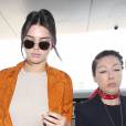 Kendall Jenner arrive à l'aéroport de LAX à Los Angeles pour prendre l'avion, le 10 mai 2016
