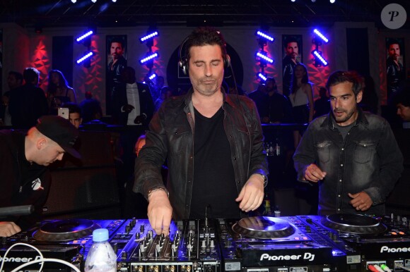 Exclusif - Richard Orlinski lance son single "Heartbeat sSound" en compagnie de la chanteuse Eva Simons au Gotha club lors du 69ème Festival International du Film de Cannes le 12 mai 2016. ©Rachid Bellak/Bestimage
