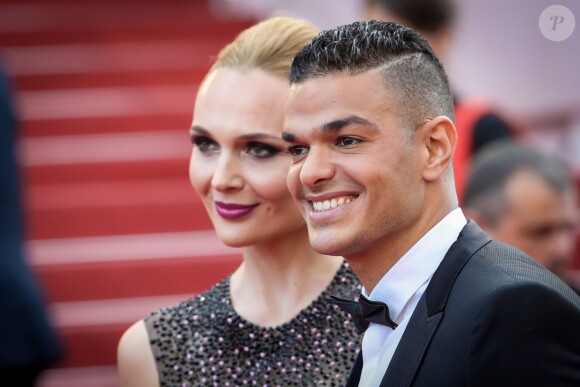 Hatem Ben Arfa et Angela Donava (Dona PR) au Festival de Cannes le 16 mai 2016 lors de la montée des marches pour la projection du film Loving de Jeff Nichols. ©Borde-Jacovides-Moreau