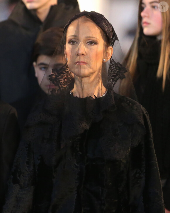 Céline Dion - Sorties des obsèques nationales de René Angélil en la Basi­lique Notre-Dame de Montréal, le 22 janvier 2016