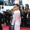 Adriana Lima - Montée des marches du film "Julieta" lors du 69ème Festival International du Film de Cannes. Le 17 mai 2016. © Olivier Borde-Cyril Moreau/Bestimage