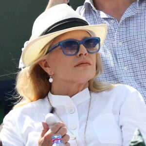 Sylvie Vartan - People à la finale homme des Internationaux de France de tennis de Roland Garros à Paris le 8 juin 2014