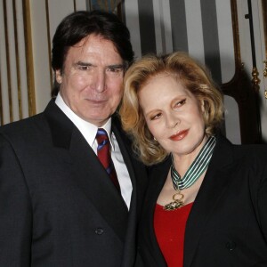 Sylvie Vartan et son mari Tony Scotti à Paris le 4 décembre 2011