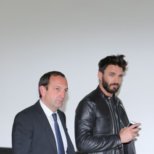 Thomas Vergara et son avocat au tribunal de Nanterre pendant les délibérés du procès de Nabilla Benattia le 19 mai 2016