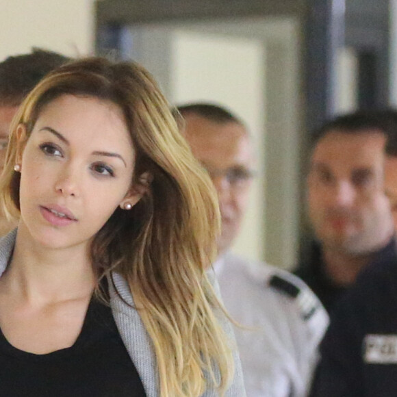 Nabilla Benat­tia - Reprise du procès de Nabilla Benat­tia qui compa­raît devant le tribu­nal correc­tion­nel de Nanterre le 19 mai 2016