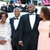 Teddy Riner, sa compagne Luthna, son père Moïse, sa mère Marie-Pierre et son frère Moïse Junior - Montée des marches du film "Elle" lors du 69e Festival International du Film de Cannes. Le 21 mai 2016. © Olivier Borde-Cyril Moreau/Bestimage
