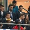 Marco Verratti et sa compagne, Thiago Motta, Javier Pastore, Kevin Trapp et Izabel Goulart à la finale de la Coupe de France de football (PSG / OM) au Stade de France à Saint-Denis le 21 mai 2016. Le PSG remporte le match 4 - 2.