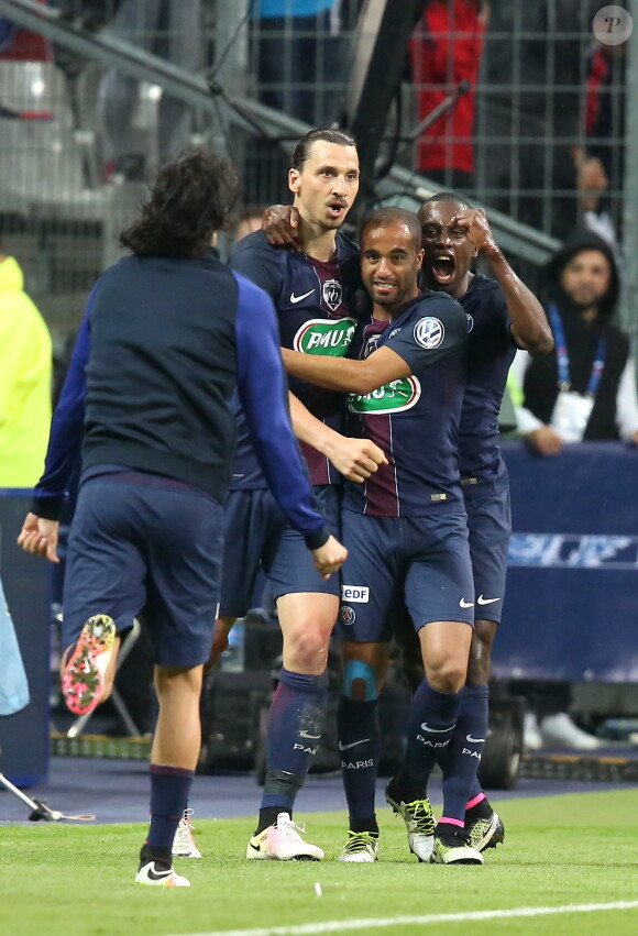 Zlatan Ibrahimovic, Lucas Moura et Blaise Matuidi - Finale de la coupe de France de football (PSG / OM) au Stade de France le 21 mai 2016. C'était le dernier match de Zlatan Ibrahimovic avec le maillot du PSG. Le PSG remporte le match 4 à 2.