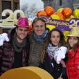  David Ginola et sa femme Coraline avec leurs enfants Carla et Andrea à Disneyland Paris en mars 2012 