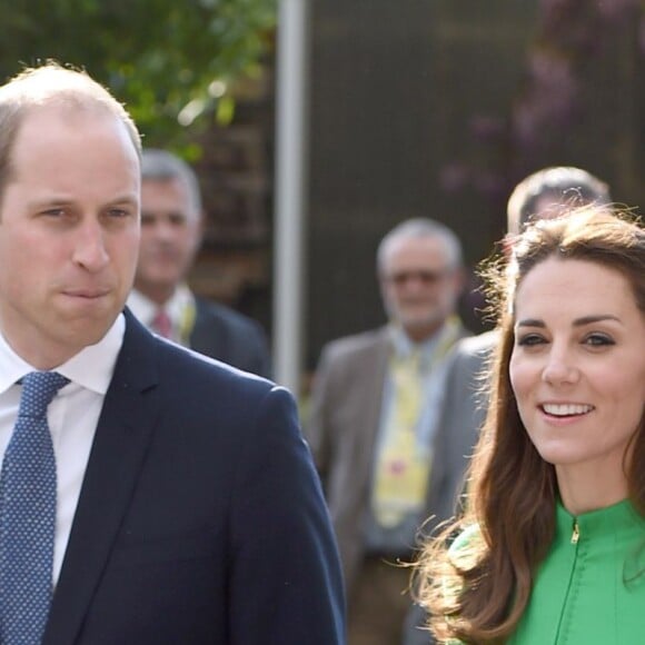 Le prince William et la duchesse Catherine de Cambridge au Chelsea Flower Show 2016 à Londres, le 23 mai 2016.