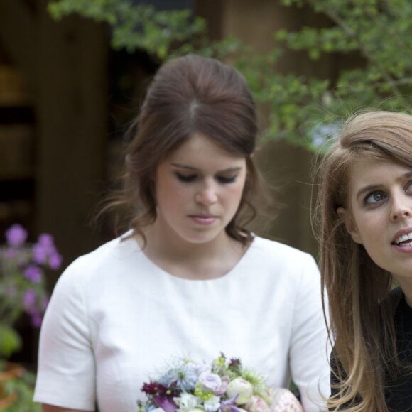 La princesse Eugenie d'York et la princesse Beatrice d'York au Chelsea Flower Show 2016 à Londres, le 23 mai 2016.