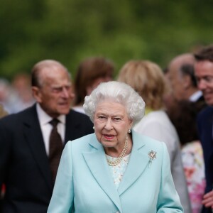 La reine Elizabeth II au Chelsea Flower Show, dont elle est la marraine, le 23 mai 2016.