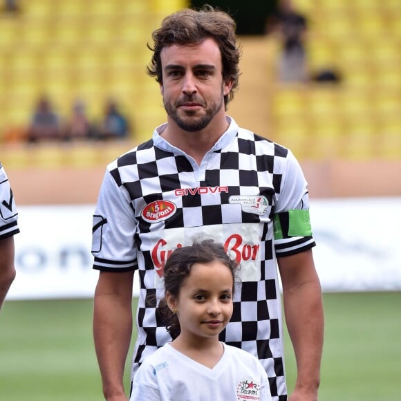 Fernando Alonso lors du traditionnel match de football caritatif opposant l'A.S. Star Team for Children à l'Association Mondiale des Pilotes de F1, au stade Louis-II le 24 mai 2016 à Monaco. Les pilotes ont remporté le match sur le score de 3 à 1. © Bruno Bebert / Bestimage