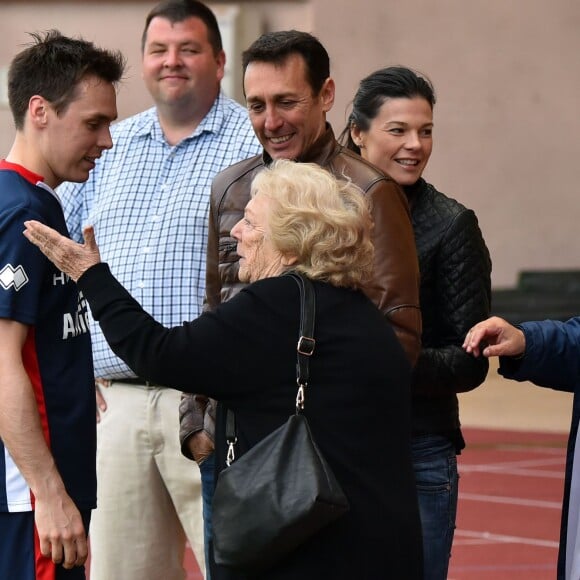 Louis Ducruet, fils de la princesse Stéphanie de Monaco, avec son père Daniel Ducruet (venu avec sa compagne Kelly) et sa grand-mère Maguy Ducruet lors du traditionnel match de football caritatif opposant l'A.S. Star Team for Children à l'Association Mondiale des Pilotes de F1, au stade Louis-II le 24 mai 2016 à Monaco. Les pilotes ont remporté le match sur le score de 3 à 1. © Bruno Bebert / Bestimage