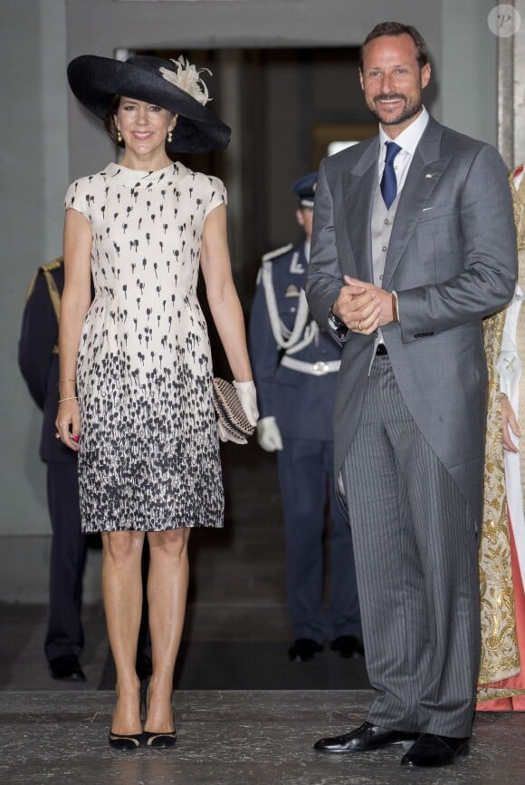 La princessse Mary de Danemark et le prince Haakon de Norvège - Baptême du prince Oscar de Suède à Stockholm en Suède le 27 mai 2016.
