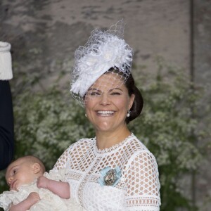 La princesse Victoria de Suède et son fils le prince Oscar - Baptême du prince Oscar de Suède à Stockholm en Suède le 27 mai 2016.
