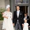 La princesse Victoria de Suède et son fils le prince Oscar, le prince Daniel de Suède et sa fille la princesse Estelle - Baptême du prince Oscar de Suède à Stockholm en Suède le 27 mai 2016.