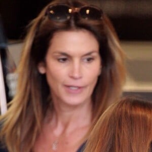 Exclusif - Cindy Crawford et sa fille Kaia se baladent et font du shopping dans les rues de Malibu, le 23 mai 2016 © CPA/Bestimage23/05/2016 - Malibu