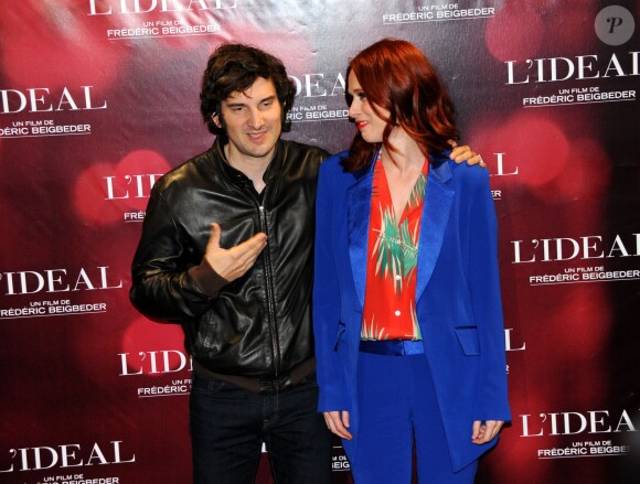 Gaspard Proust, Audrey Fleurot lors de la première de L'Idéal au Grand Rex, Paris, le 30 mai 2016.