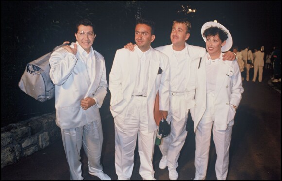 Les Nuls : Dominique Farrugia, Chantal Lauby, Bruno Carette et Alain Chabat au mariage d'Eddie Barclay en 1988