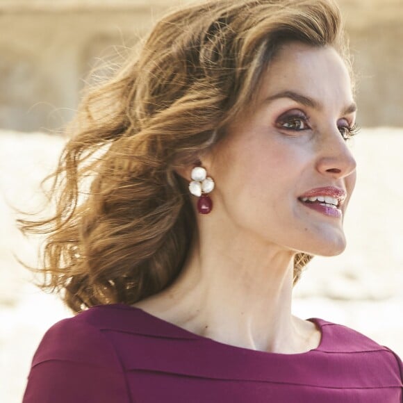 La reine Letizia d'Espagne à Palencia le 1er juin 2016 pour la cérémonie de remise des Prix Nationaux de la Culture © Jack Abuin via ZUMA Wire / Bestimage