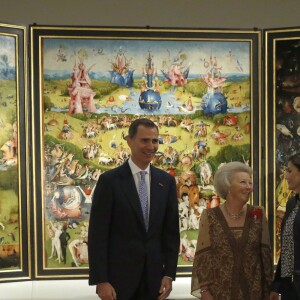 Le roi Felipe VI, la reine Letizia d'Espagne et la princesse Beatrix des Pays-Bas ont inauguré l'exposition "El Bosco" consacrée au peintre Jérôme Bosch au musée du Prado à Madrid, le 30 mai 2016. © Jack Abuin via ZUMA Wire/Bestimage