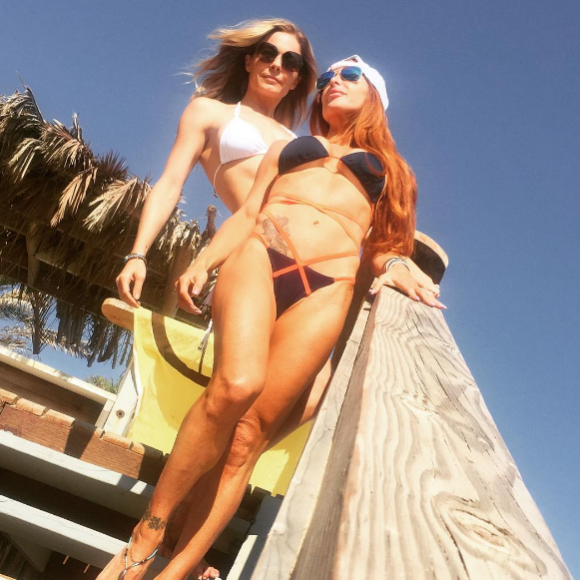 LeAnn Rimes en bikini avec sa copine Lizy Red à l'occasion du week-end du Memorial Day. Photo publiée sur Instagram, le 31 mai 2016