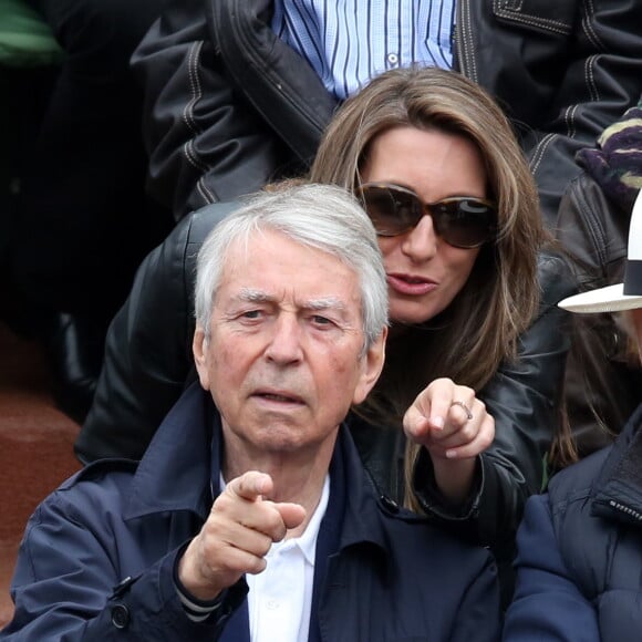 Anne-Claire Coudray et Jean-Claude Narcy dans les tribunes des internationaux de France de Roland Garros à Paris le 4 juin 2016. © Moreau - Jacovides / Bestimage04/06/2016 - Paris