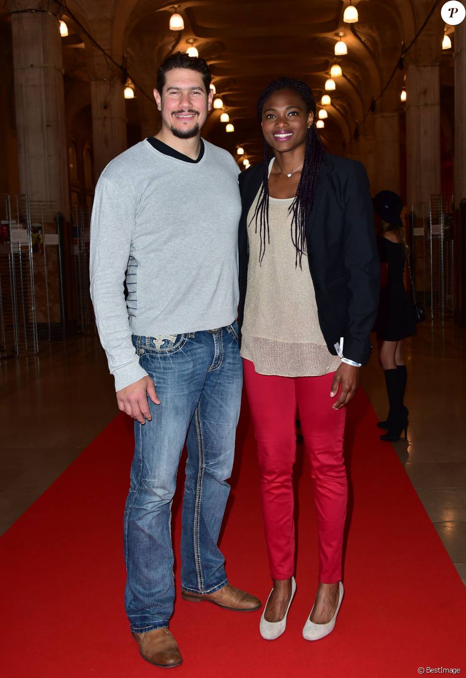 Exclusif Muriel Hurtis et son compagnon Vincent Parisi Célébrités lors du dîner caritatif Exclusif Muriel Hurtis et son compagnon Vincent Parisi Célébrités lors du dîner caritatif