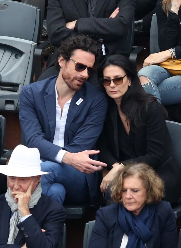 Marie Drucker et son compagnon Mathias Vicherat - People dans les tribunes de la finale homme des internationaux de France de Roland Garros à Paris le 5 juin 2016. © Moreau-Jacovides / Bestimage