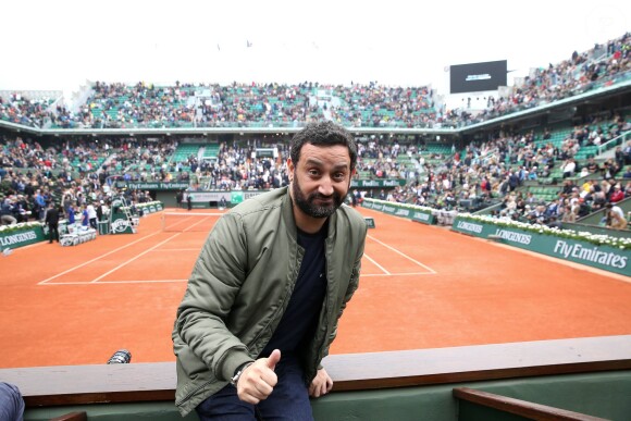 Cyril Hanouna - People dans les tribunes lors du Tournoi de Roland-Garros (les Internationaux de France de tennis) à Paris, le 29 mai 2016. © Dominique Jacovides/Bestimage