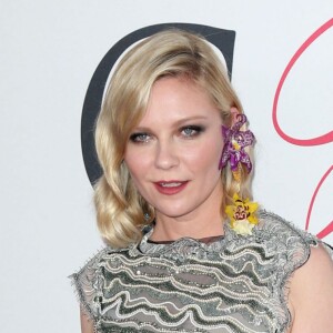 Kirsten Dunst à la soirée CFDA Fashion Awards 2016 à New York, le 6 juin 2016