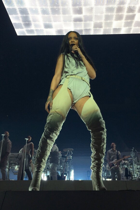 Rihanna en concert à San Diego, le 9 mai 2016.